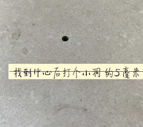 溆浦瓷砖空鼓维修公司专业解答在瓷砖铺贴过程中，如果砂料搅拌不均匀，将会带来以下问题